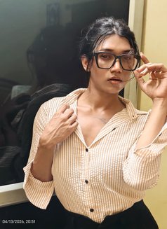 Arya Ss - Transsexual escort in Kolkata Photo 2 of 8