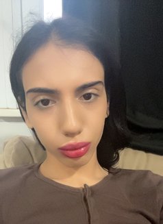 Arya - Transsexual escort in İstanbul Photo 8 of 13