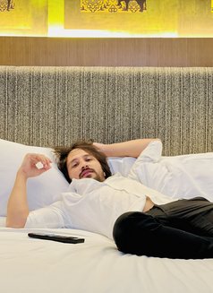 Aryaan - Male escort in Doha Photo 3 of 4