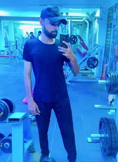 Aryan 69 - Male escort in Ahmedabad Photo 4 of 4