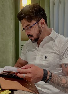 Aryan D - Male escort in Kolkata Photo 5 of 5