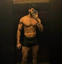 Aryan Dhanush - masseur in Bangalore