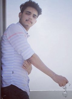 Aryan - Acompañantes masculino in Gurgaon Photo 1 of 2