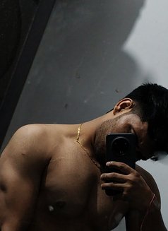 Aryan High Class escort - Male escort in New Delhi Photo 13 of 14