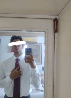 Aryan High End Clientele - Acompañantes masculino in Ahmedabad Photo 2 of 5