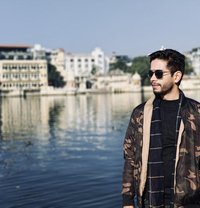 Aryan - Acompañantes masculino in Ahmedabad