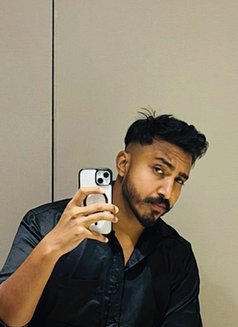 Aryan - Male escort in Chandigarh Photo 5 of 9