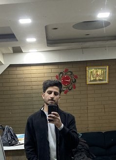 Aryan - Acompañantes masculino in Gurgaon Photo 1 of 1