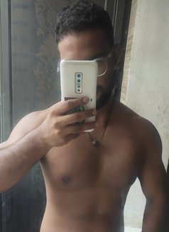 Aryan - Male escort in Gurgaon Photo 2 of 4