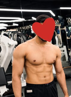 Top hot male Aryan - Male escort in New Delhi Photo 1 of 4