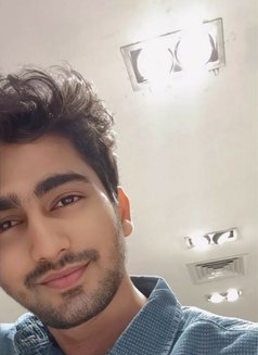 Aryan - Male escort in Indore Photo 4 of 5