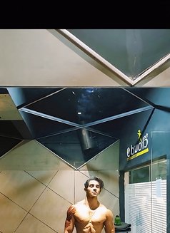 Aryan - Acompañantes masculino in Mumbai Photo 1 of 4
