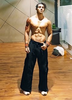 Aryan - Acompañantes masculino in Mumbai Photo 3 of 6