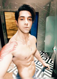 Aryan - Acompañantes masculino in Mumbai Photo 5 of 6