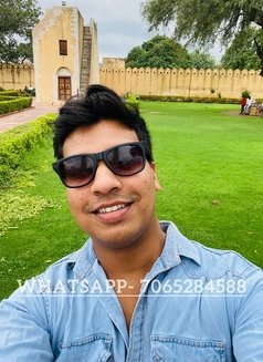 Aryan - Male escort in New Delhi Photo 5 of 5