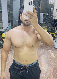 Aryan - Male escort in New Delhi Photo 1 of 3