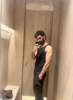 Aryan - Male escort in New Delhi Photo 6 of 6