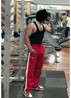 Aryan - Male escort in Pune Photo 4 of 6