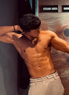 Aryan - Acompañantes masculino in Pune Photo 8 of 10