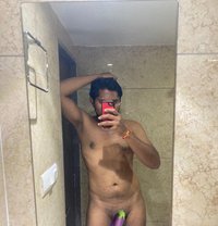 Aryan - Agencia de acompañantes masculinas in Surat