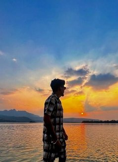Aryan Jain - Male escort in Mumbai Photo 2 of 2