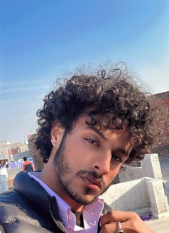 Aryan Khan - Acompañantes masculino in Chandigarh Photo 1 of 1