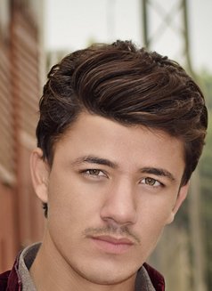 Aryan khan - Acompañantes masculino in Lahore Photo 5 of 5