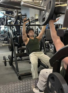 Aryan Khanna - Male escort in Mumbai Photo 10 of 10