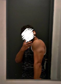 Aryan New Lightskin Boy - Acompañante masculino in Nairobi Photo 2 of 6