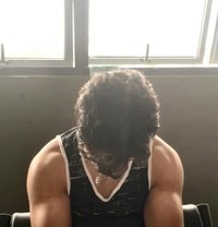 Aryan New White Escort - Male escort in Nairobi