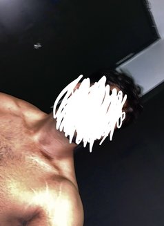 Aryan New White Escort - Male companion in Nairobi Photo 7 of 10