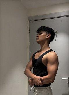 Aryan Shaikh - Male escort in New Delhi Photo 2 of 3