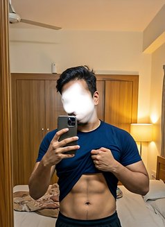 Aryan Singh, Independent Male Escort - Acompañantes masculino in Pune Photo 2 of 6