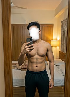 Aryan Singh, Independent Male Escort - Acompañantes masculino in Pune Photo 3 of 6