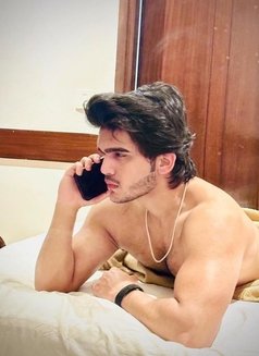 Aryan Singh - Male escort in Mumbai Photo 2 of 3