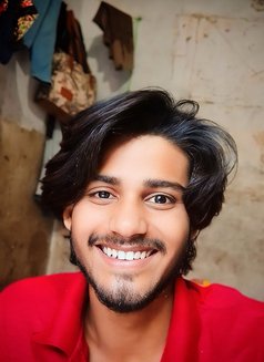 Aryan Singh - Acompañantes masculino in Surat Photo 2 of 4