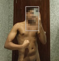 Aryav S - Acompañantes masculino in Colombo