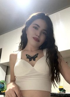 Aryna - escort in Hong Kong Photo 3 of 9