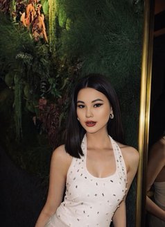 Aryna18y, Sexy Tall Teen - puta in Dubai Photo 7 of 8