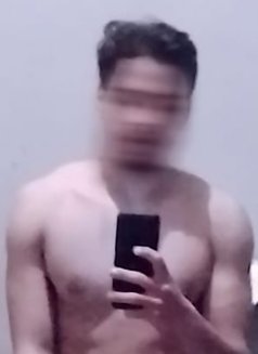 Arzill - Male escort in Dubai Photo 3 of 5