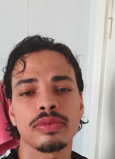 Arzill - Male escort in Dubai Photo 5 of 5
