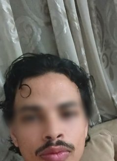 Arzill - Male escort in Dubai Photo 4 of 5