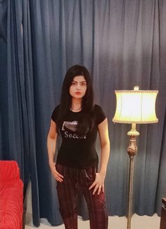 Arzoo Indian Girl - puta in Dubai Photo 3 of 5