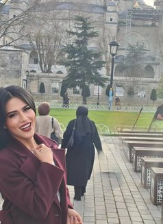 Arzu - Transsexual escort in İstanbul Photo 12 of 18