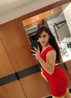 Arzu - Transsexual escort in İstanbul Photo 16 of 18