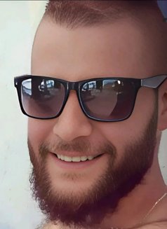 Asaad - Male escort in Beirut Photo 3 of 3