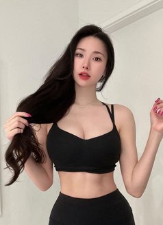 Asako - escort in Beijing Photo 1 of 5