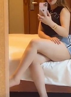 Asal - masseuse in Muscat Photo 1 of 3