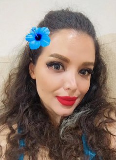 Asal Shiraz Vip - puta in Muscat Photo 9 of 9