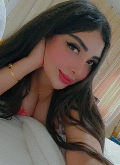 Asal - escort in Muscat Photo 1 of 5